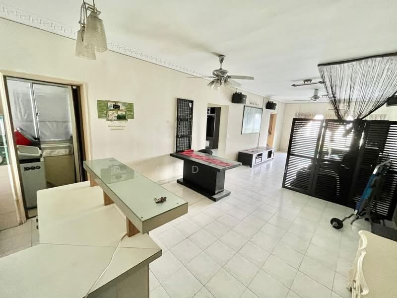 Pangsapuri untuk Disewa di Bistari Impian Apartment - Edward Siow - Living Room - PropertyGuru.com.my