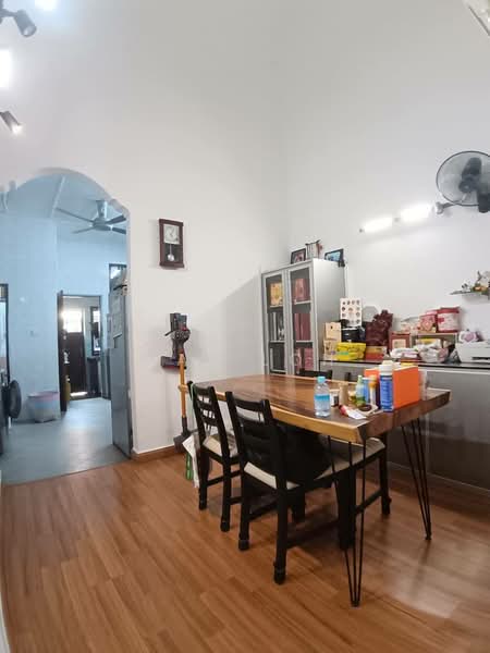 Rumah Teres 1 Tingkat untuk Dijual di Taman Molek (Johor Bahru) - Max Loh - Interior - PropertyGuru.com.my