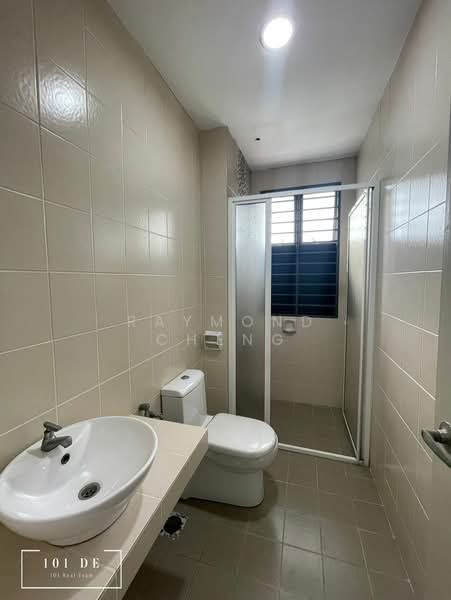 Rumah Teres 2 Tingkat untuk Disewa di Kota Bayuemas (Klang) - Raymond Cheng - Bathroom - PropertyGuru.com.my