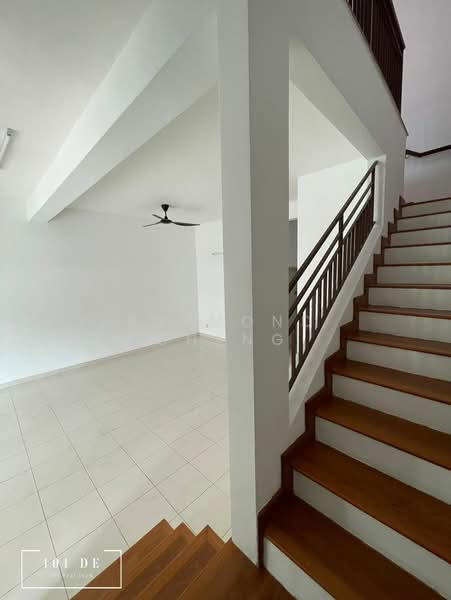 Rumah Teres 2 Tingkat untuk Disewa di Kota Bayuemas (Klang) - Raymond Cheng - Living Room - PropertyGuru.com.my