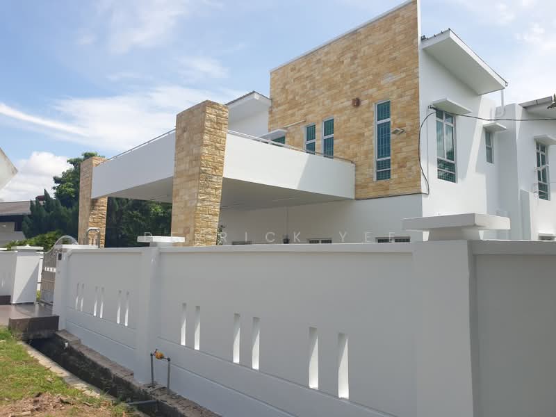 Bungalow for Sale in Taman Sungai Abong (Muar) - Derrick Yee - Exterior - PropertyGuru.com.my