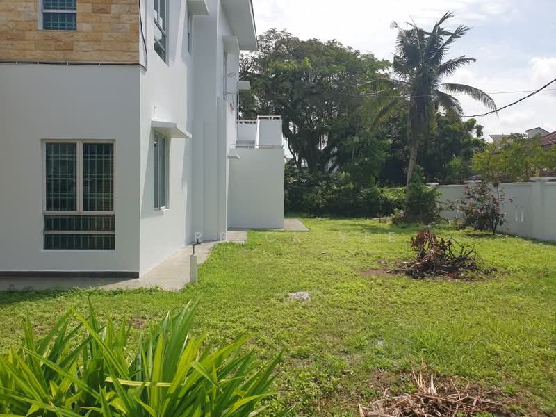Bungalow for Sale in Taman Sungai Abong (Muar) - Derrick Yee - Exterior - PropertyGuru.com.my