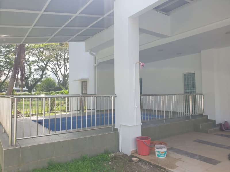 Bungalow for Sale in Taman Sungai Abong (Muar) - Derrick Yee - Kids Pool - PropertyGuru.com.my