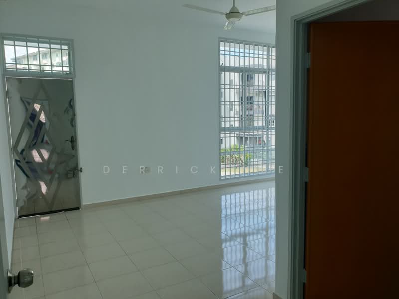 Bungalow for Sale in Taman Sungai Abong (Muar) - Derrick Yee - Living Room - PropertyGuru.com.my