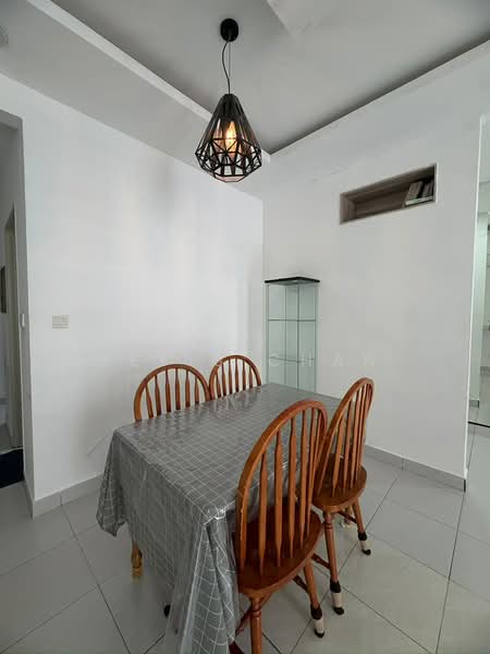 Pangsapuri untuk Disewa di Residensi Pandanmas 2 - Levis Chan - Dining Room - PropertyGuru.com.my