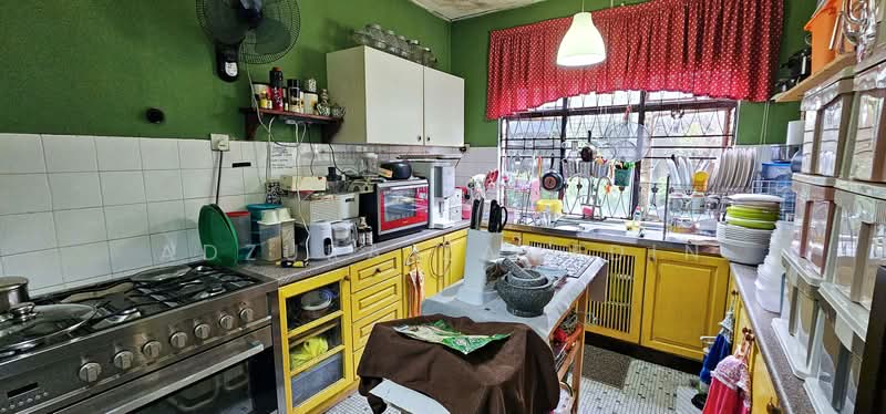 Bungalow for Sale in SS1 (Petaling Jaya) - Adzura Zamedin - Kitchen - PropertyGuru.com.my