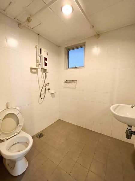 Kondominium untuk Disewa di Hijauan Saujana - JC Tay - Bathroom - PropertyGuru.com.my