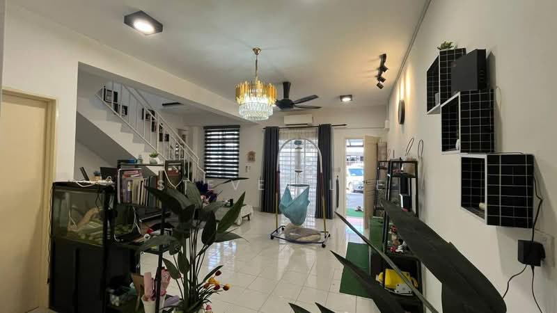 2-storey Terraced House for Sale in Bandar Baru Bukit Beruntung (Serendah) - Steven Lee - Living Room - PropertyGuru.com.my