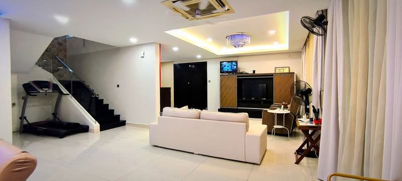 Semi-Detached House for Sale in Setia Damai (Setia Alam) - Loke . - Living Room - PropertyGuru.com.my