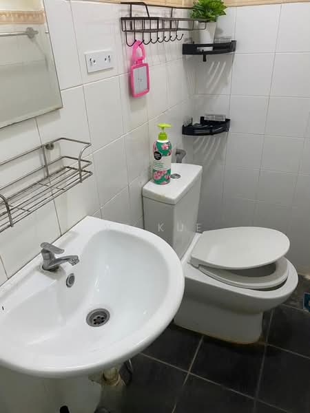 Pangsapuri untuk Dijual di Sri Kayangan (Casa Desira) - WP Kue - Bathroom - PropertyGuru.com.my