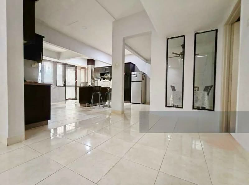 Cluster House for Sale in Kipark Sri Utara (Batu) - Evelyn Seah - Kitchen - PropertyGuru.com.my