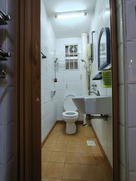 Apartment for Rent at Pangsapuri Segar Perdana - Addis Bo - Bathroom - PropertyGuru.com.my