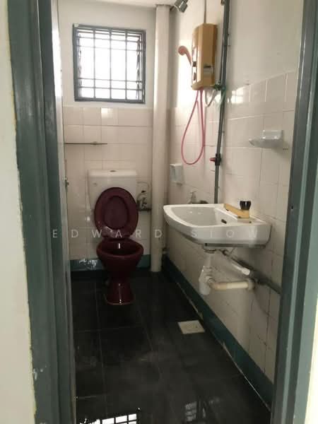 2-storey Terraced House for Sale in Pasir Gudang (Johor) - Edward Siow - Bathroom - PropertyGuru.com.my