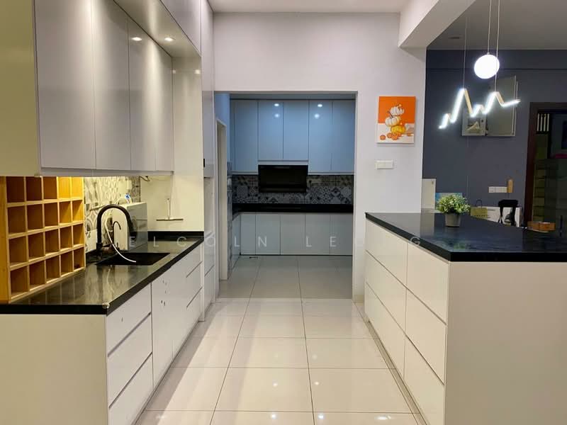 Servis Apartment untuk Disewa di 8 Kinrara - Elcoln Leong - Kitchen - PropertyGuru.com.my
