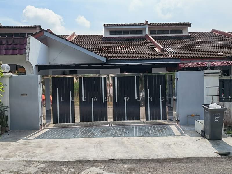 Rumah Teres 1 Tingkat untuk Dijual di Taman Puteri Wangsa (Ulu Tiram) - Lucas Wong - PropertyGuru.com.my