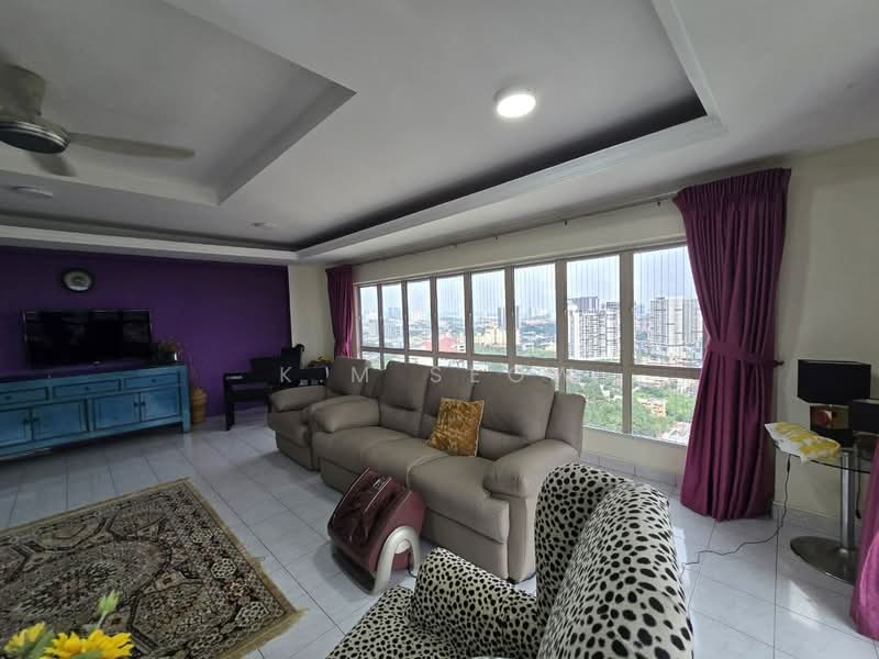 Kondominium untuk Dijual di Fraser Towers - K.M Seow - Living Room - PropertyGuru.com.my