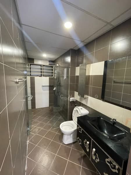 Servis Apartment untuk Disewa di Serviced Residence @ Pelangi Damansara Sentral - Ray Chong - Bathroom - PropertyGuru.com.my