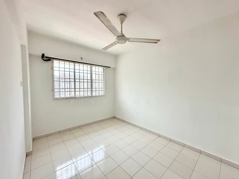 Pangsapuri untuk Dijual di Taman Kang Har Tong - Ping Koay - Interior - PropertyGuru.com.my