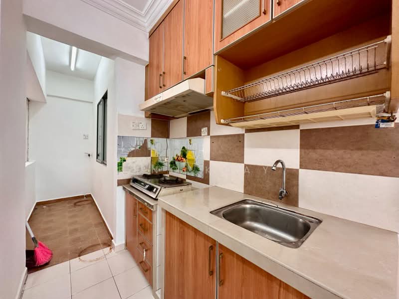 Pangsapuri untuk Dijual di Taman Kang Har Tong - Ping Koay - Kitchen - PropertyGuru.com.my