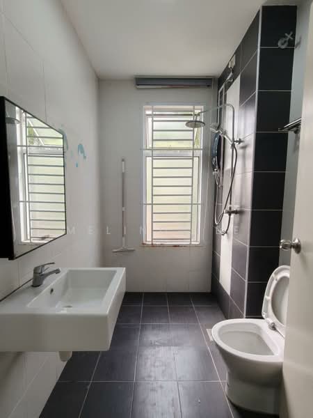 2-storey Terraced House for Sale in Masai (Johor) - Melinda Ee - Bathroom - PropertyGuru.com.my