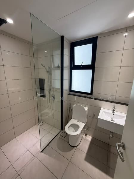 Servis Apartment untuk Disewa di Duta Park Residences - Elcoln Leong - Bathroom - PropertyGuru.com.my