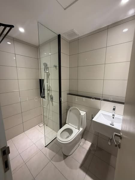 Servis Apartment untuk Disewa di Duta Park Residences - Elcoln Leong - Bathroom - PropertyGuru.com.my