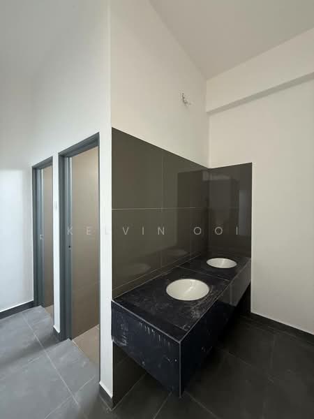 Factory for Rent in Perai (Penang) - Kelvin Ooi - Bathroom - PropertyGuru.com.my