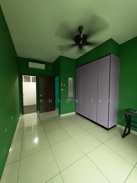 Servis Apartment untuk Dijual di Twin Danga Residence - Johnson Tan - Bedroom - PropertyGuru.com.my