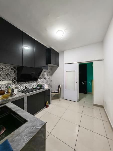 Servis Apartment untuk Dijual di Twin Danga Residence - Johnson Tan - Kitchen - PropertyGuru.com.my