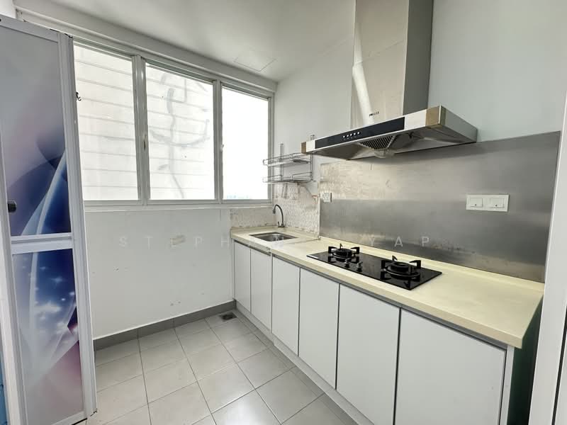 Servis Apartment untuk Dijual di Impiria Residensi Bukit Tinggi Klang - Stephanie Yap - Kitchen - PropertyGuru.com.my