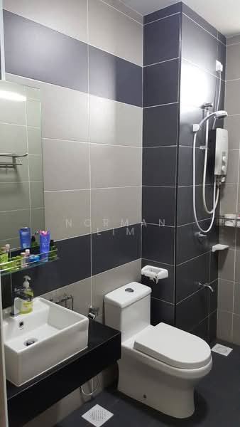 Kondominium untuk Disewa di M Condominium @ Larkin - Norman Lim - Bathroom - PropertyGuru.com.my