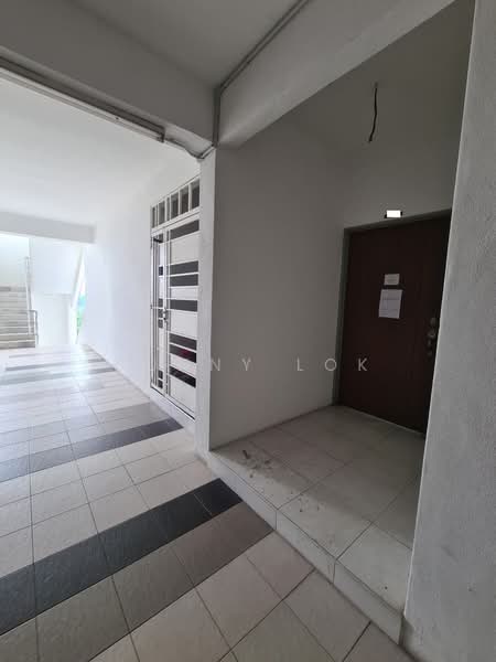 Apartment for Sale at Pinang Laguna - Sunny Lok - Corridor - PropertyGuru.com.my