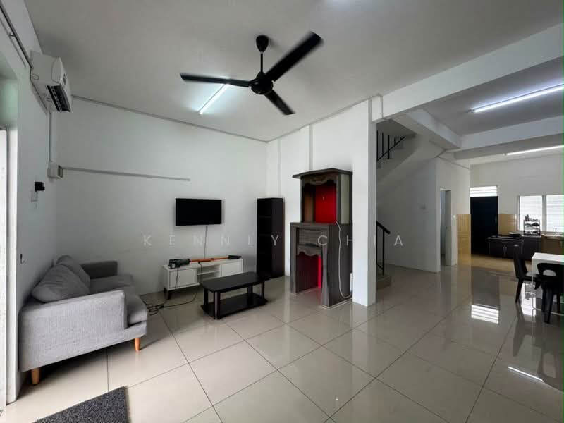 2-storey Terraced House for Sale in Taman JP Perdana (Johor Bahru) - Kennly Chia - Living Room - PropertyGuru.com.my