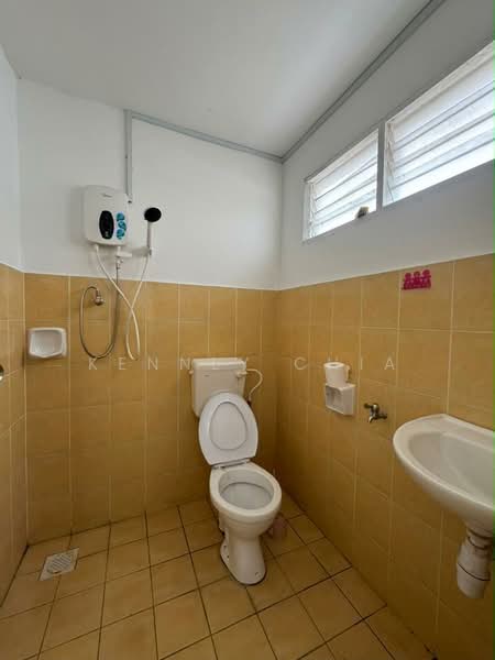 2-storey Terraced House for Sale in Taman JP Perdana (Johor Bahru) - Kennly Chia - Bathroom - PropertyGuru.com.my