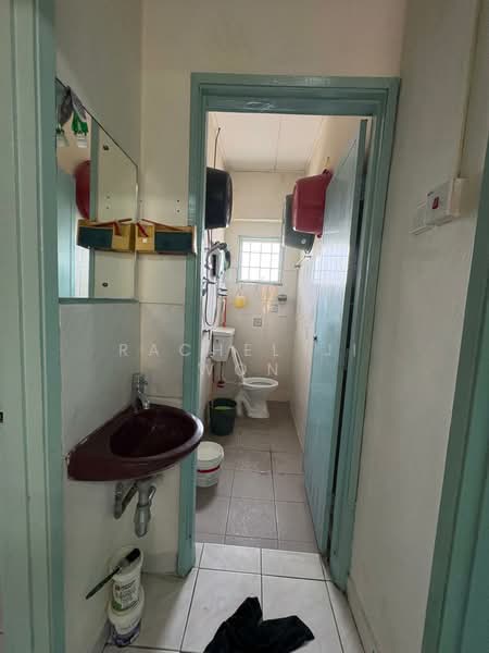 Apartment for Sale at Taman Cheras Awana Apartment - Rachel Ji Won - Bathroom - PropertyGuru.com.my