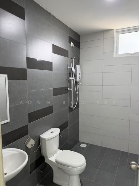 Kondominium untuk Disewa di The Sky @ Tripark - Yong Soo Kee - Bathroom - PropertyGuru.com.my