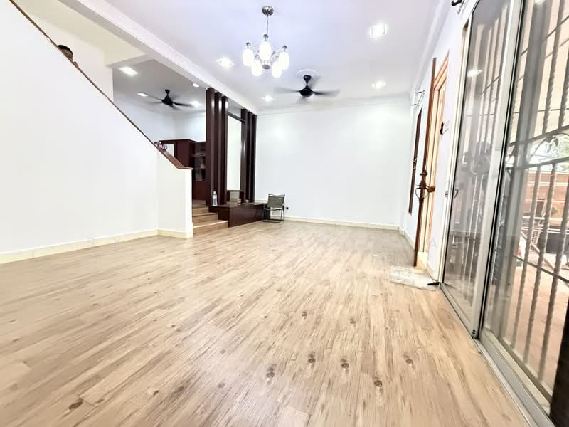 2-storey Terraced House for Sale in Shah Alam (Selangor) - Syukor Hartanah - Living Room - PropertyGuru.com.my
