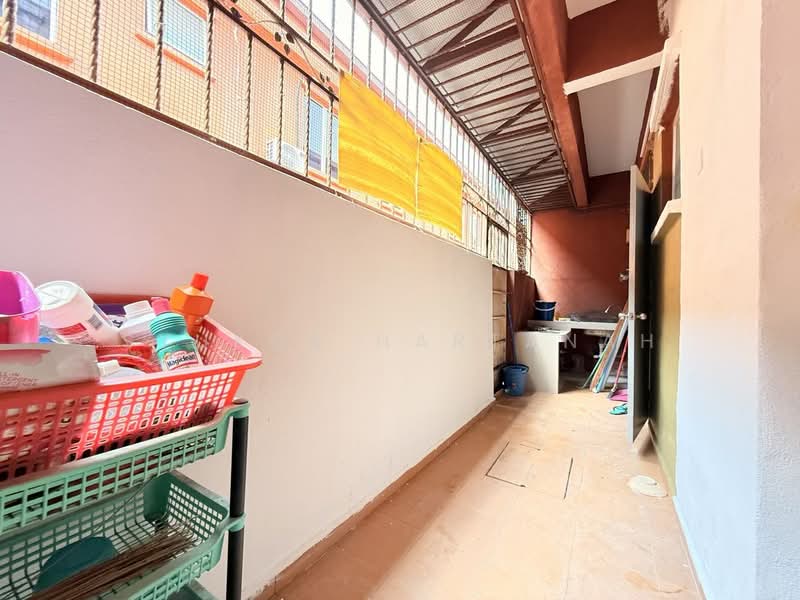 2-storey Terraced House for Sale in Shah Alam (Selangor) - Syukor Hartanah - Exterior - PropertyGuru.com.my
