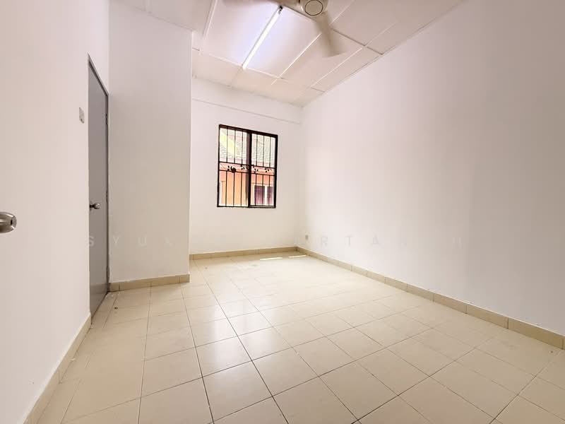 2-storey Terraced House for Sale in Shah Alam (Selangor) - Syukor Hartanah - Interior - PropertyGuru.com.my