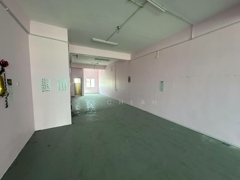 Shop / Office for Sale in Halaman Meru Permai (Ipoh) - YY Cheah - Interior - PropertyGuru.com.my