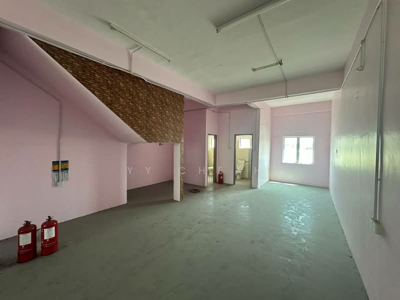 Shop / Office for Sale in Halaman Meru Permai (Ipoh) - YY Cheah - Interior - PropertyGuru.com.my
