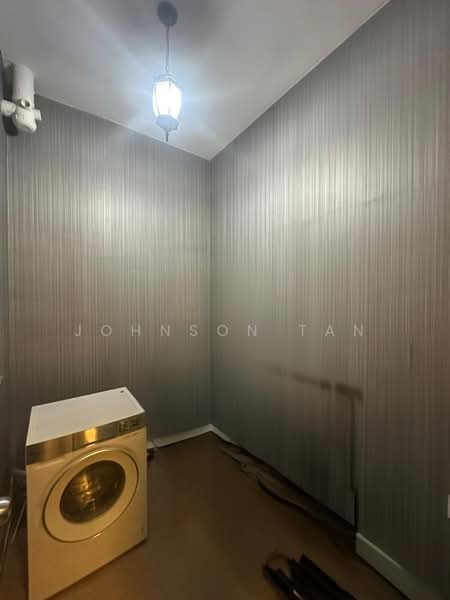 Service Residence for Sale at D'Summit Residences - Johnson Tan - Interior - PropertyGuru.com.my