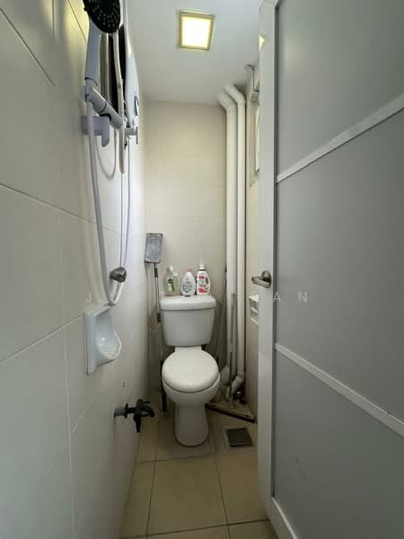 Rumah Bandar untuk Dijual di Seri Kembangan (Selangor) - JUSTIN TAN - Bathroom - PropertyGuru.com.my