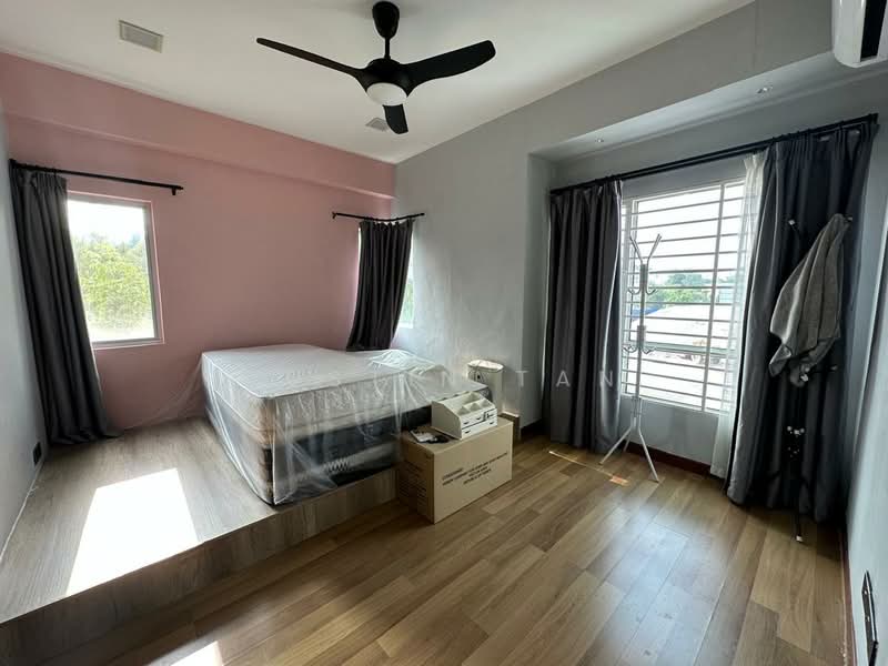 Rumah Bandar untuk Dijual di Seri Kembangan (Selangor) - JUSTIN TAN - Bedroom - PropertyGuru.com.my