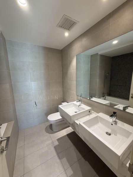 Servis Apartment untuk Disewa di Ooak Serviced Apartments @ Kiara 163 - Edwin Cheng - Bathroom - PropertyGuru.com.my