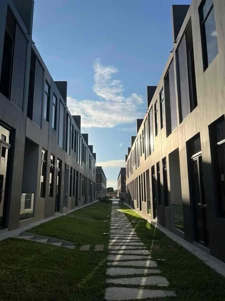 2-storey Terraced House for Sale in Puteri Harbour (Iskandar Puteri (Nusajaya)) - Herry Goh - Exterior - PropertyGuru.com.my