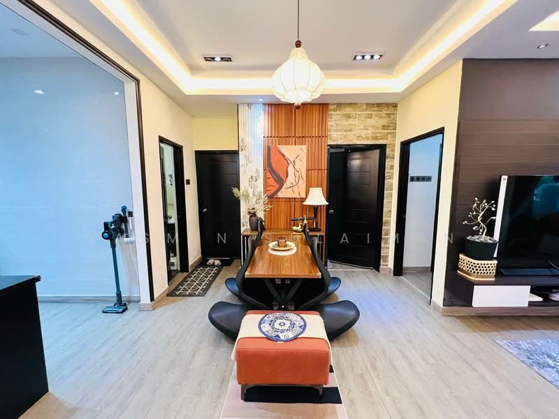 Pangsapuri untuk Dijual di Desa Saujana - Yasmin Sulaiman - Dining Room - PropertyGuru.com.my
