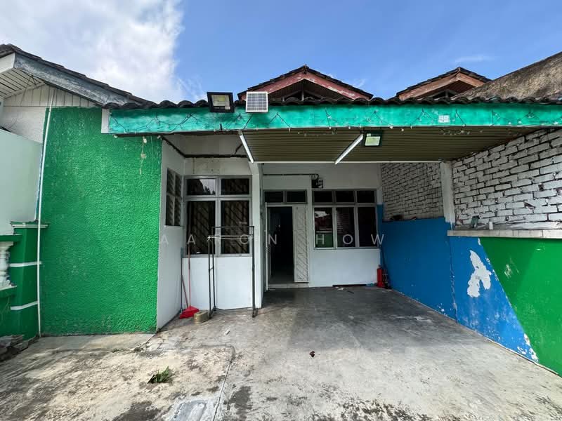 1-storey Terraced House for Sale in Taman Daya (Johor Bahru) - Aaron How - Exterior - PropertyGuru.com.my