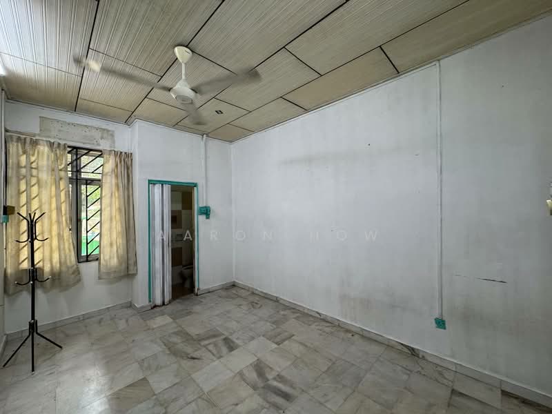 1-storey Terraced House for Sale in Taman Daya (Johor Bahru) - Aaron How - Interior - PropertyGuru.com.my