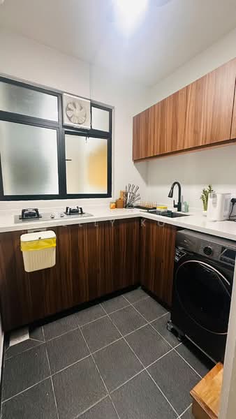 Pangsapuri untuk Disewa di Residensi Max - Kelly Kok - Kitchen - PropertyGuru.com.my